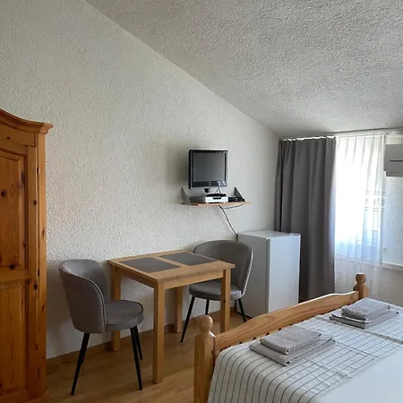 Vera Rooms-2