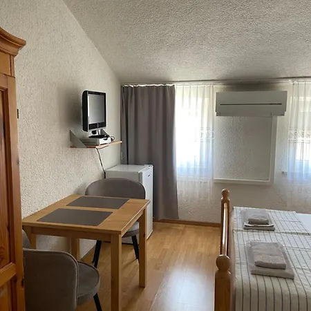 Vera Rooms-3